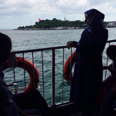 esmagkalp's profile picture. Edebiyat öğretmeni, acemi youtuber