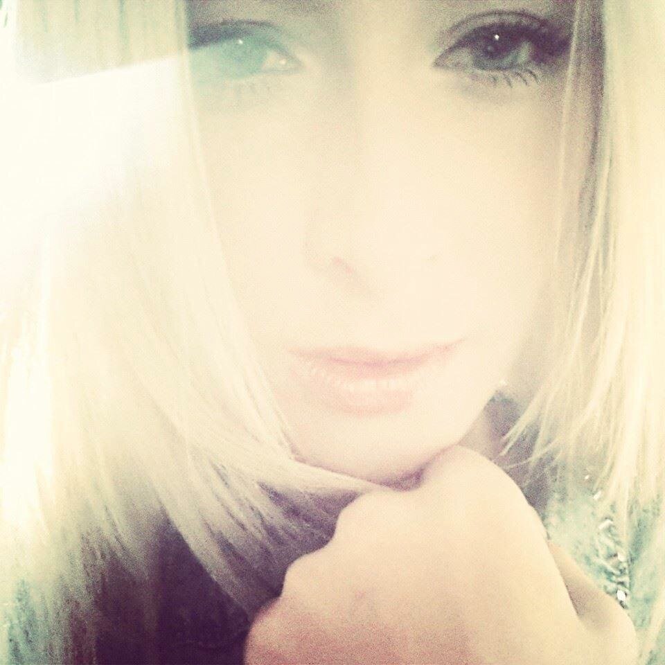 ❤ Love, Laugh, Live ❤ Appreciate everything you've got and everything else will fall into place.... ❤