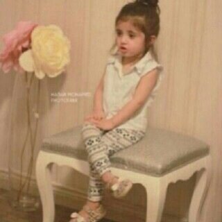 لم آفـتـقد سوئ أبي آخذهه الموت مني (ghhhii33@)وصديقهه أبعدتهآا المسآافـآات عن عيني(a25991ce24fd4c4@)