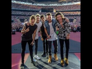 Follow me @sundirectioners , ask for follback | @zaynmalik @niallofficial @Real_liam_payne @harry_styles @louis_tomlinson ♥