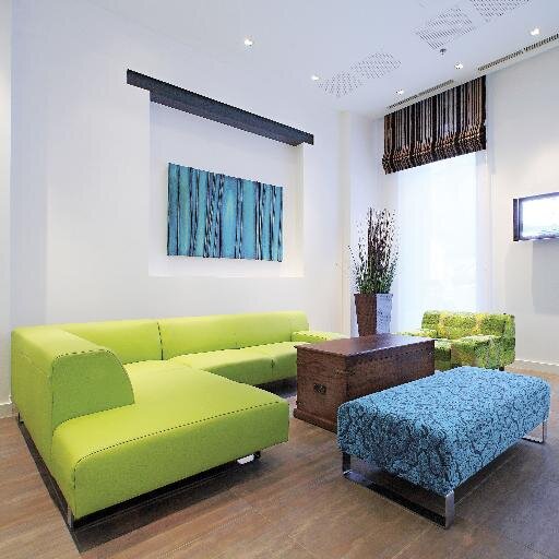 Stay in style in the heart of Budapest near Blaha Lujza square -one of the main public transport hubs of the city centre- with easy access to the hotel all time