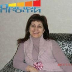 Я успешна. Занимаюсь бизнесом. Люблю жизнь.