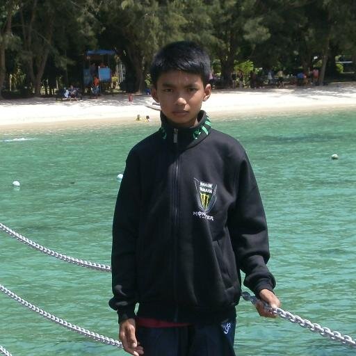 Follow me, then In shaa Allah, i'll follow u back. :) #TeamFollowBack#