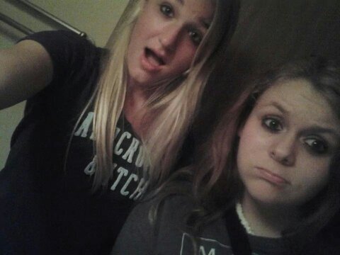 _BROKEN_angel15's profile picture. Well ya see I'm married to Andy Biersack but it's so secret he doesn't know c: