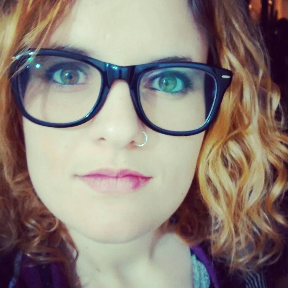 Cantante / Compositora / Topo Rata