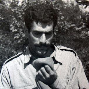 ZeytinTuruncu's profile picture. En gereksiz duyguların insanı