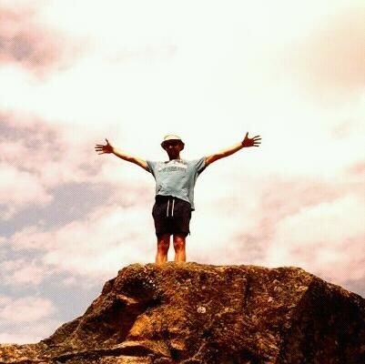 Danimoderno's profile picture. Bombero y Arqueólogo. Sigo a gente que dice cosas aunque no esté de acuerdo con ellas.