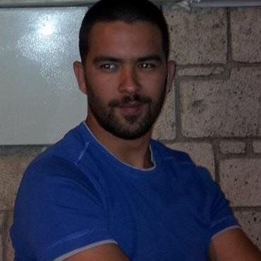 velespitci's profile picture. Sesini değil,sözünü yükseltmeli insan.Çünkü gökgürültüleri değil,yağmurlardır yaprakları yaşatan