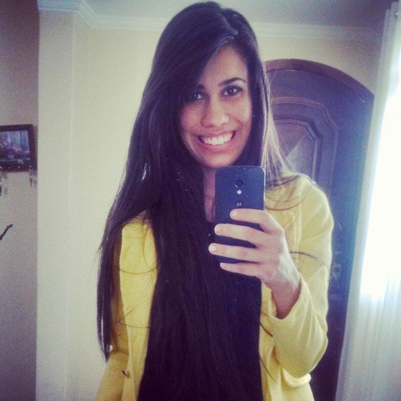 'A vida é mais simples do que se pensa;basta aceitar o impossível ,dispensar o indispensável e suportar o intolerával...'Violinista'♥