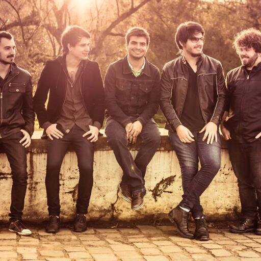 Twitter feito por fãs da banda gaúcha @Delittus para divulgação e campanhas!
