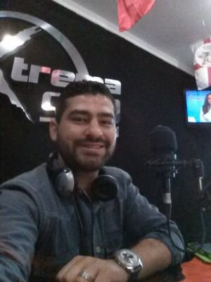 Daniragorri's profile picture. canta autor, actor de teatro, poeta, chef, bailarin de ballet, psiquico, filosofo, atleta, empresario, Locutor de @despiertaganas en @xtrema98fm