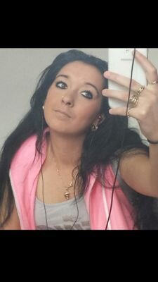 mami2115's profile picture. 