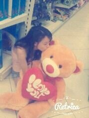 Hello!♥ I'm Marina♥!!! I love One Direction!! i love fashion and i like to do videos for youtube!!!❤ ☮ ❤