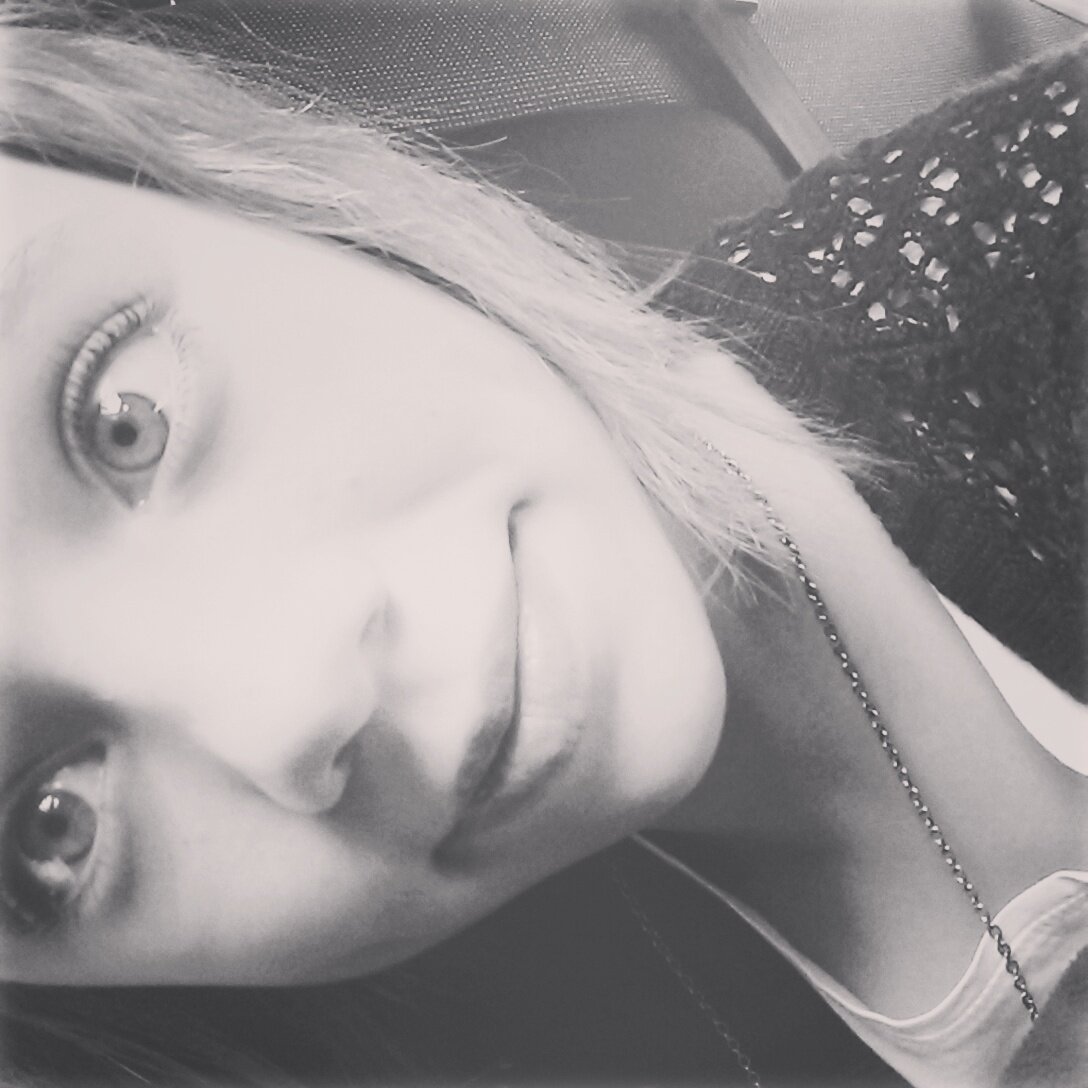 Hii guys Im Xenia. My birthday is on 22.May an 12 yeah old.Hello me and follow back ♥