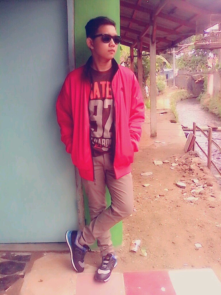 Gilang Ramdan|Pengen jdi artis|Bakat Akting|Sdn1wanasari'2010|Smpn1wanayasa'2013|Sman1Wanayasa'2016 |Jurnalistik+GreenSchool+Teather|Indonesia