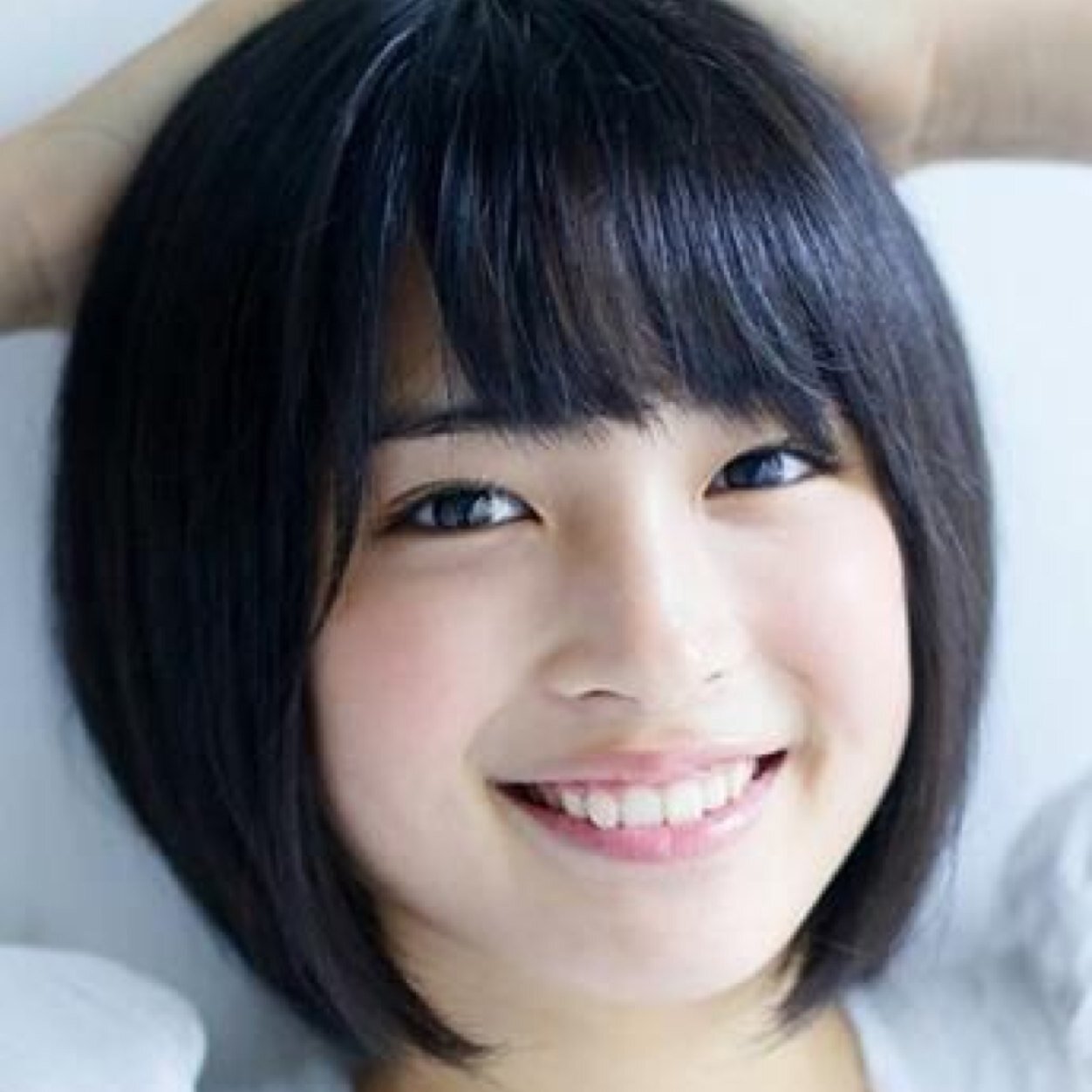 広瀬すずだよ！幽かな彼女、ビターブラッドに出演してたんだけどみんな、見てくれたかな？