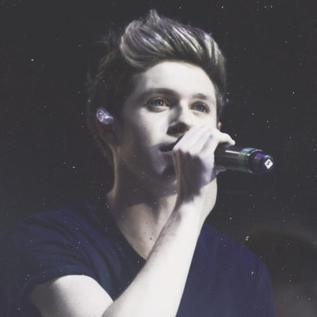 I've fallen for your eyes, but they don't know me yet