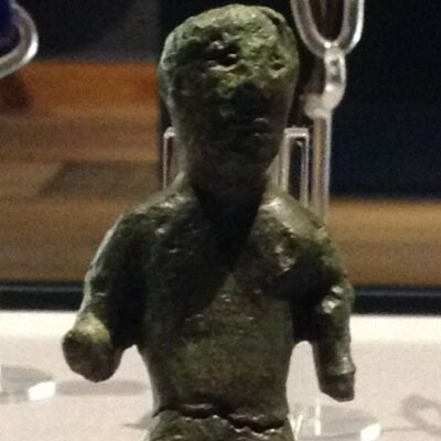 Two parts. Two personalities. The Jekyll and Hyde of the Roman era.
My bronze statued self can be found in Treasure: Uncovering Celts & Romans #museummascot