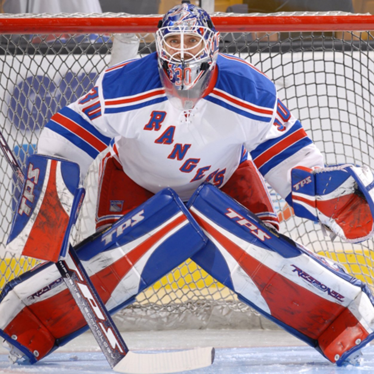 New York Rangers❤️ For Life Follow me for news,scores and tweet me your input ill always try to reply Road to the cup