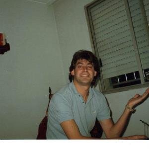 carlosvbenjuaw's profile picture. 