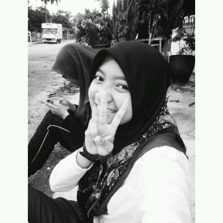 husnaazhar97's profile picture. hi ! im husna ! #spm #smkabc 
#instgram : husna_azhar