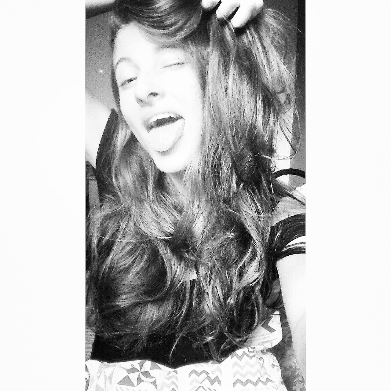 mayaltoe's profile picture. Ian Somerhalder e Miley Cyrus, tenho os melhores ídolos do mundo!