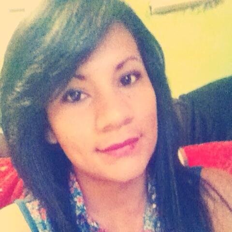 kariñosa simpatika amable kn un korazon enorme pra kerer akien me kiera i me apresie