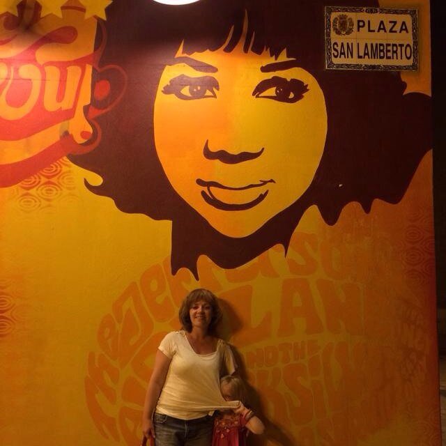 louisecairns1's profile picture. music