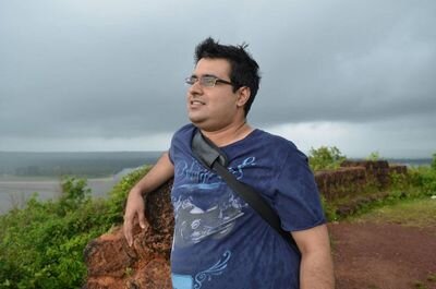 No non sense guy with gr8 sense of humour and a biiiig foodie!!