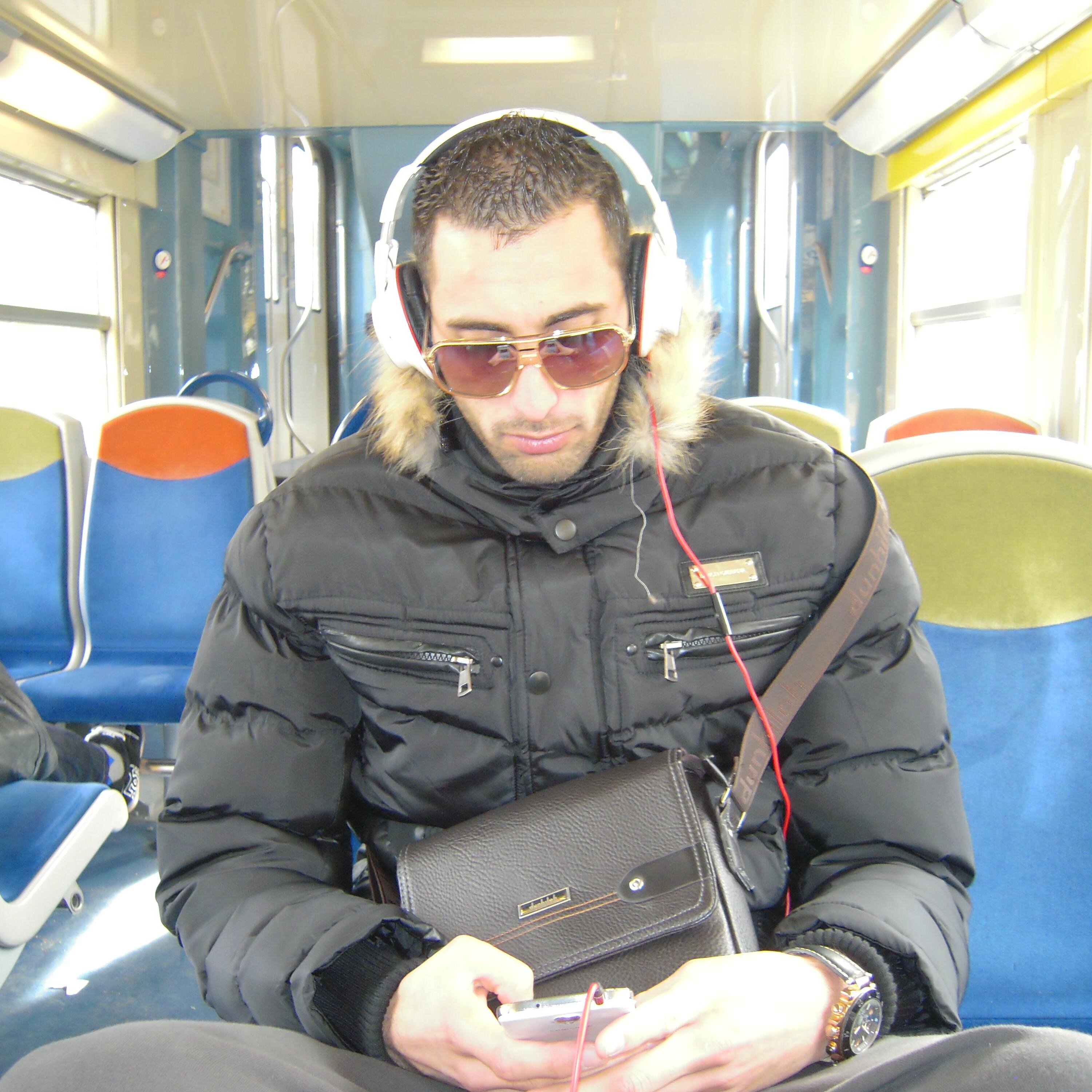 petercrouch11's profile picture. 