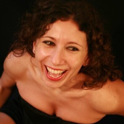 Singer, artist and a little crazy :-)