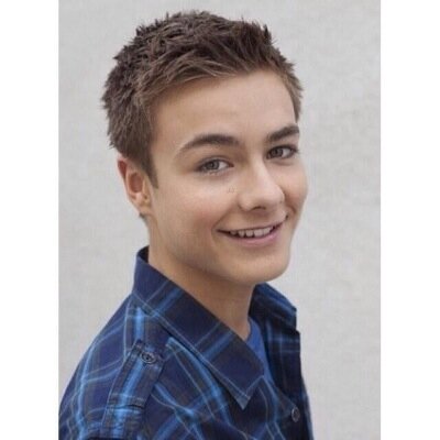 Name's Lucas Friar. The Boy with manners and common sense. ||Single|| {Descriptive Roleplay}