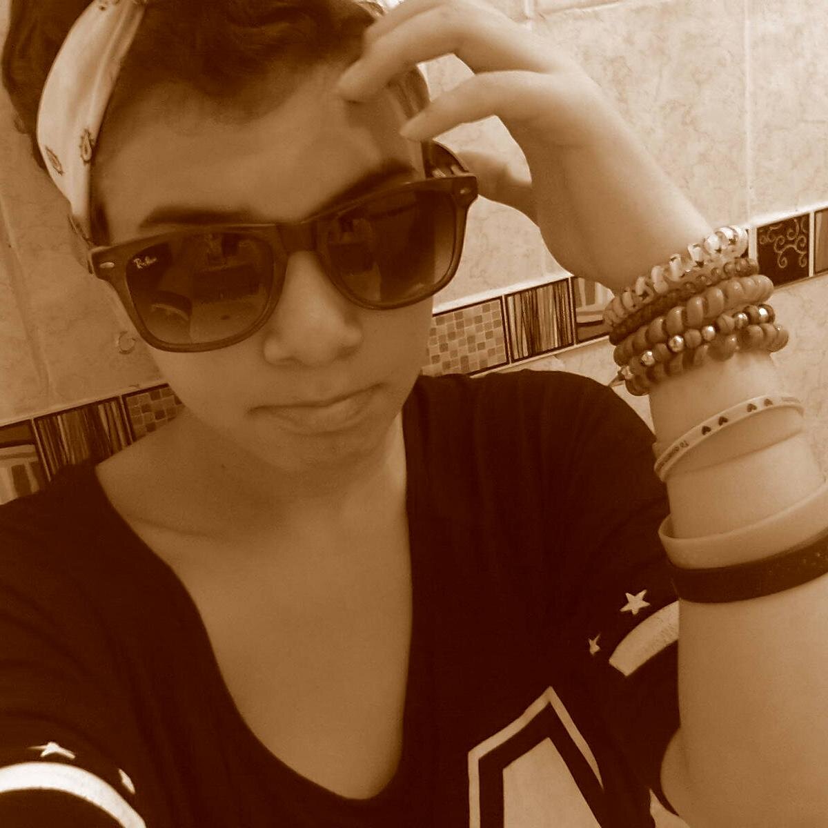 A Pesar De Todo Sigo Sonriendo ♥