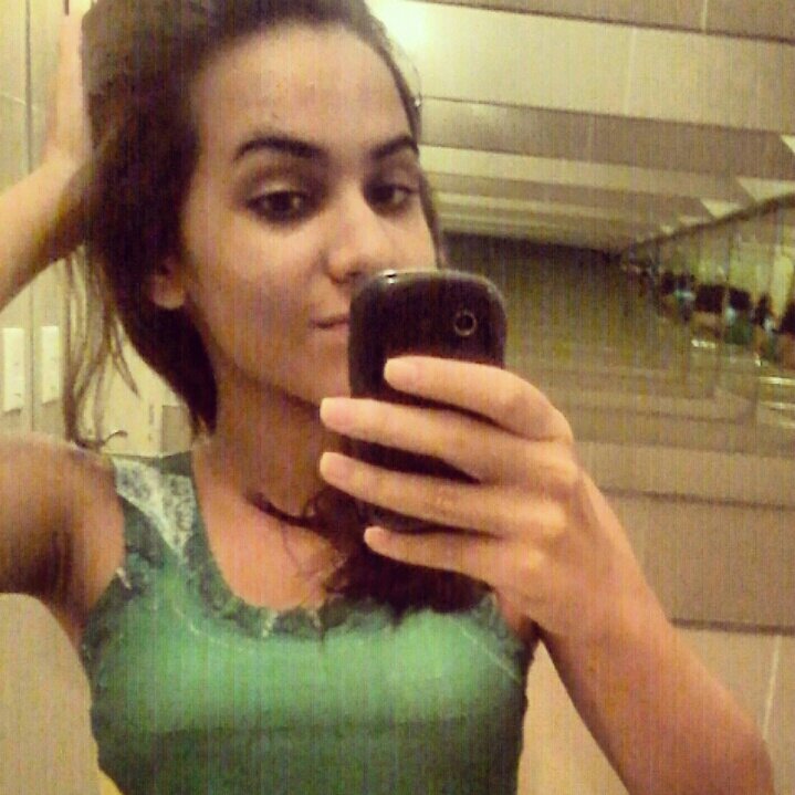 Oii *-* Já que entrou aqui me segue, sigo de volta '