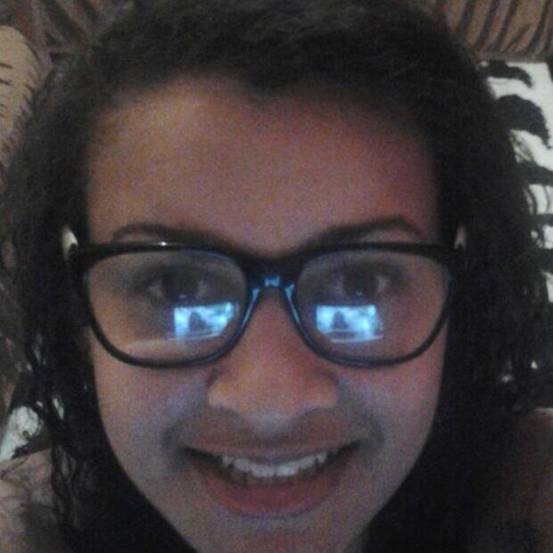 Aprendi  q  amar ñ   significa  estar  junto , mais   sim  querer  ver  a  pessoa   feliz ,  mesmo  que   isso  
custe  a  sua  felicidade  s