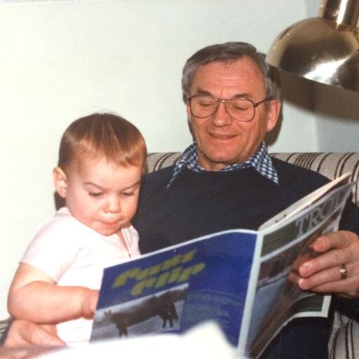 VliCouturier's profile picture. Fenêtre sur une personne non-publique qui parle trop. Beaucoup d'opinions, surtout de bonne foi, souvent politique.