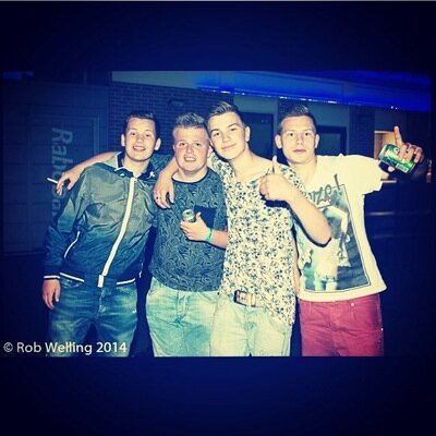 Wat bekijk je me bio...   insta: koekjesking snapchat: jochem12 Ishetalweekend.nl