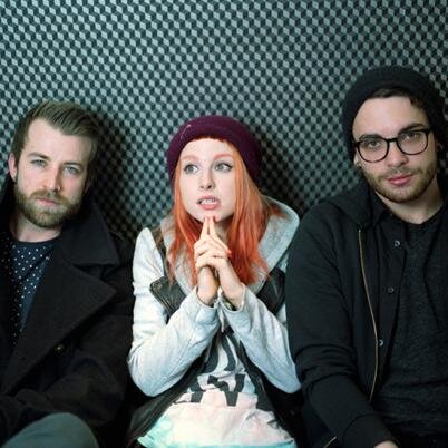 Paramore members' best reactions. Humour account and partial fanbase. (Parody)
