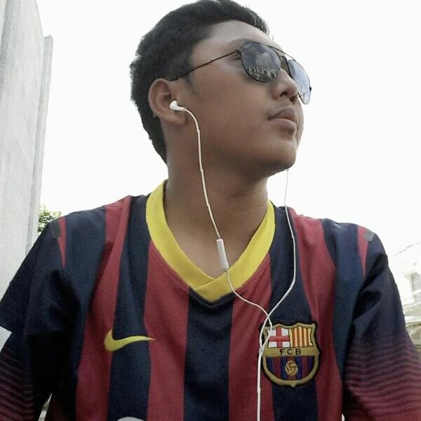 GOD is My Savior
♥ My Family, I'm Barcelonista #ViscaBarca ☺☺
Civil Engineer,

http://t.co/wBdYboSZUW