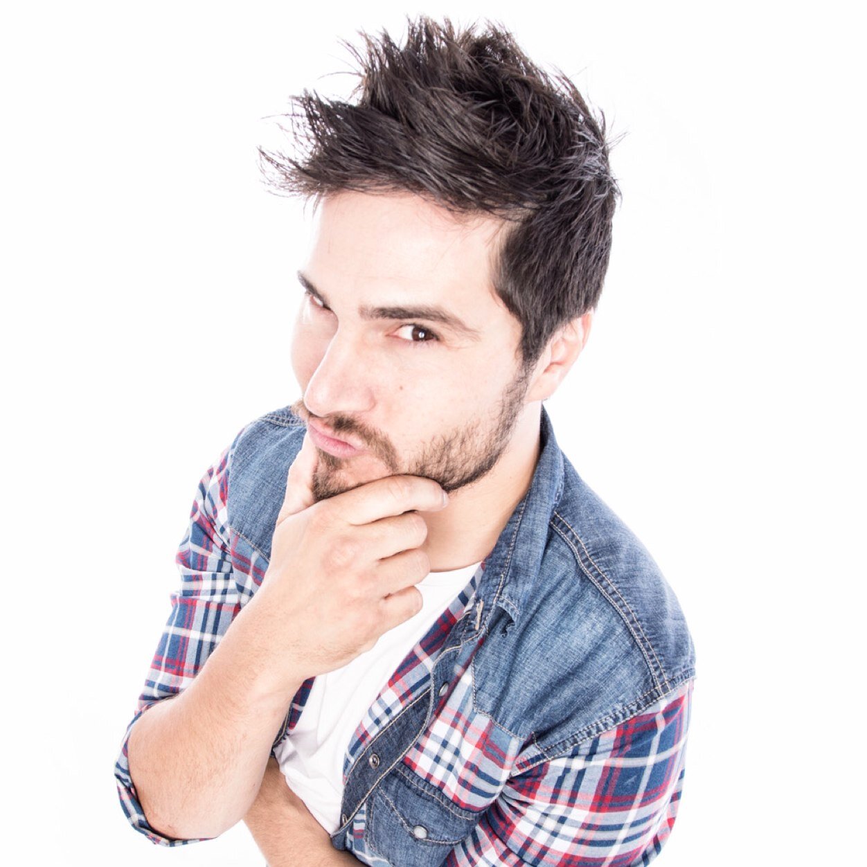 ¿Describirme con 160 caracteres? A ver tengo uno y muy fuerte.