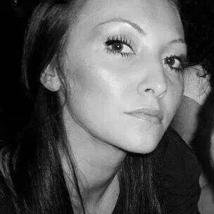 nacionalle's profile picture. make-up, nail-art, hair-stile