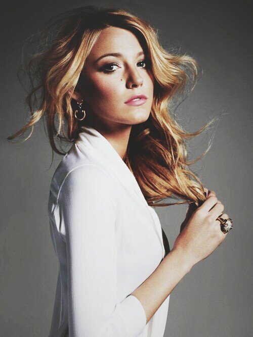 18. Bi. Ex-Ravenclaw. Imprevisible, apasionada y algo dramática. Nunca llegarás a conocerme del todo, ¿o quizás si? {Jess♡}