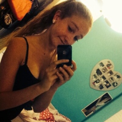 Insta ; lovesemmaax ♡ Nexus B1 ♡ Bestfriend @kissliesxxx ♡