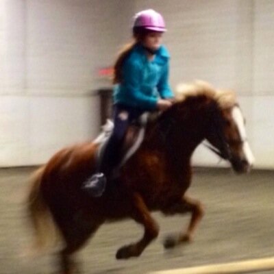 celebritys16's profile picture. 