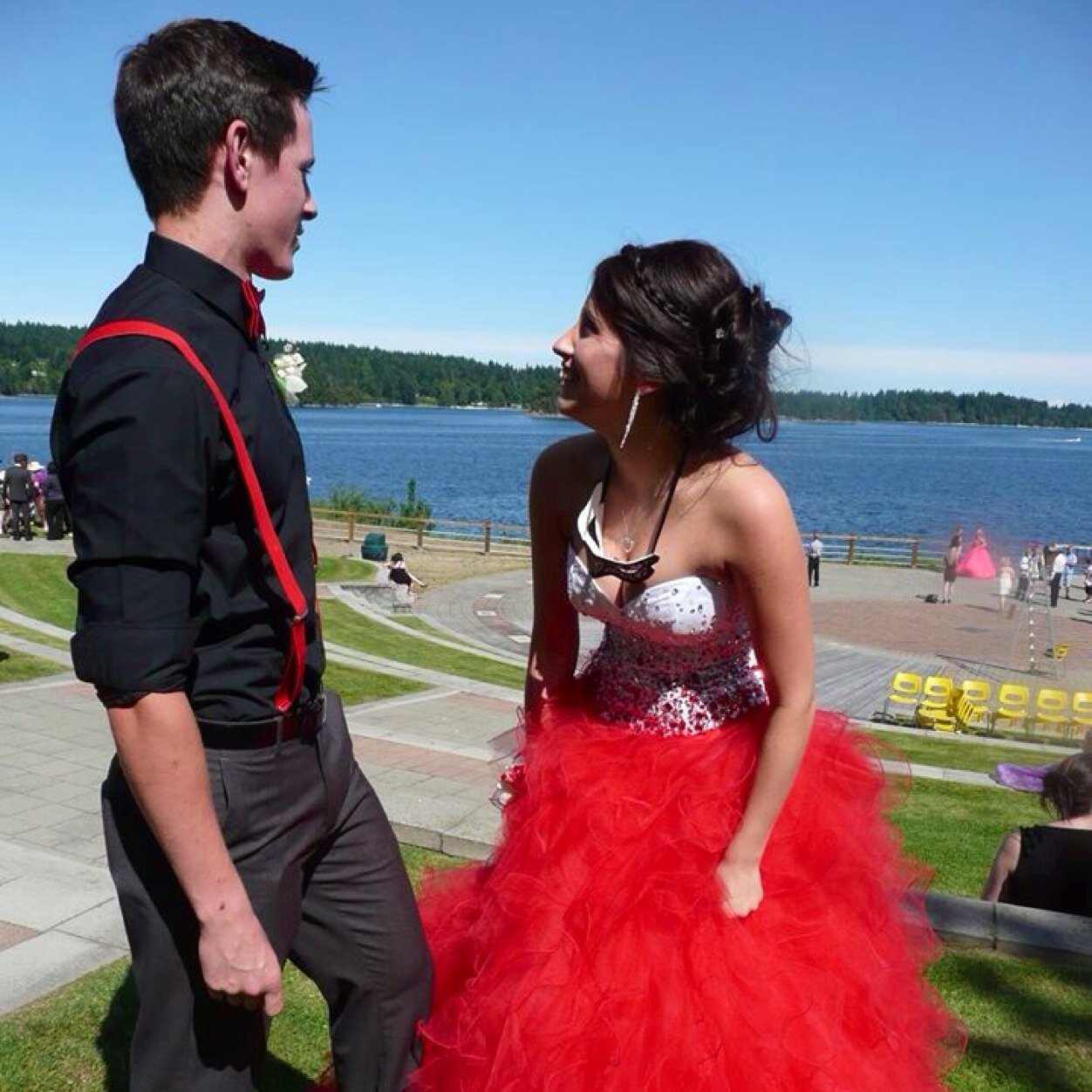 JosieVey's profile picture. How lucky am I to have something that makes saying goodbye hard ~ Calvin & Hobbes #ahoom