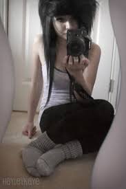 ~Lovely x3 Cute, fun, amazing, im 18 even tho I dont look it hehe, I speak spanish, im bi, and ... yeah... I ove anime, I rp anything really.~ *Roleplayer*