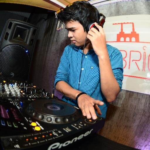 path : Kitkat amir   call/whatsapp :081291877798  Line : Vhamyamir