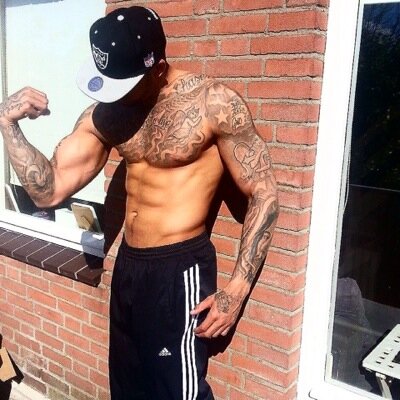 InkAndMuscle - Dutch/Jamaican Online Personal Coaching/Health Coach/Personal Trainer  ΝO DAYS OFF! Keep it