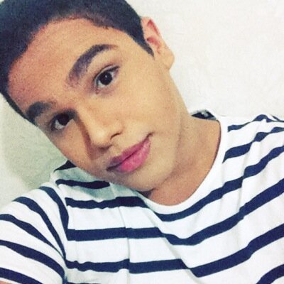 19 anos/brasileiro/stylist Whatsapp: (81)8947-2414 Snapchat e instagram: lazarofernando