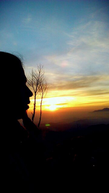 Aku adalah aku, bukan kamu, bukan dia, dan bukan mereka